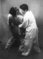 wpe33.jpg (3379 bytes)